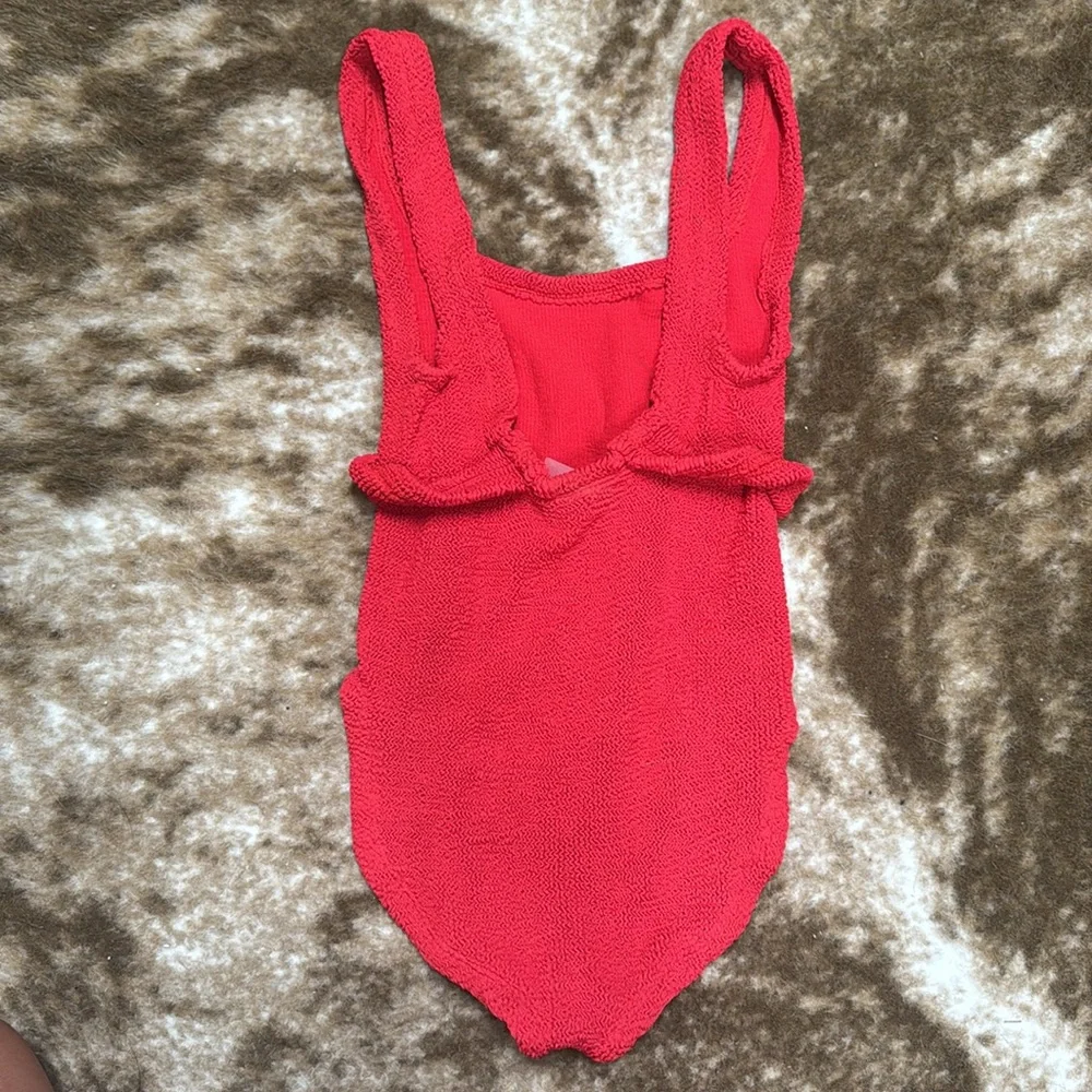 Hunza G Red One Piece Swimsuit - Picture 3 of 3